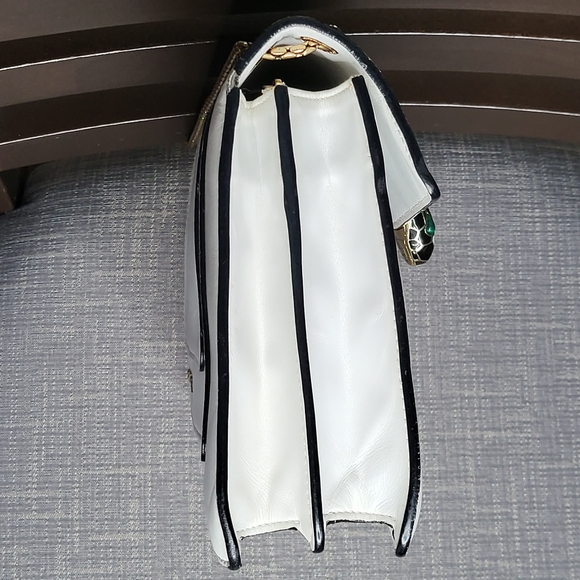 Bvlgari Serpenti Forever Shoulder Bag in White Double Chain...Authentic !! - Picture 7 of 16